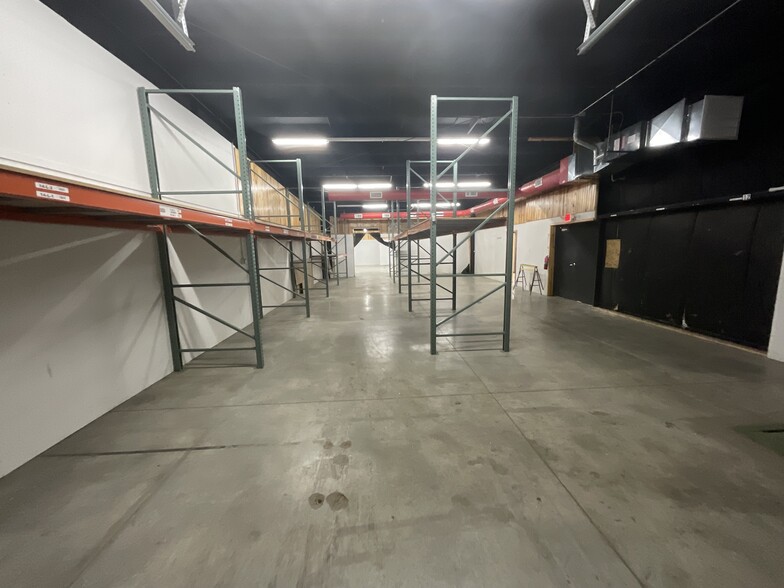 More Photos Of 1031 Appleton Rd, Menasha Industrial For Lease