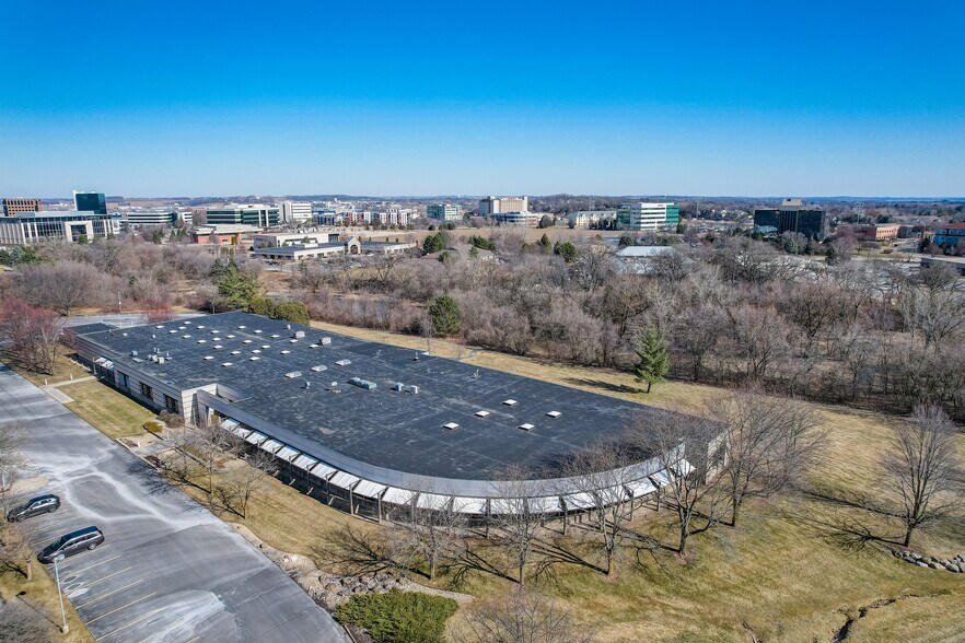 More Photos Of 8310 Excelsior Dr, Madison Unknown For Lease