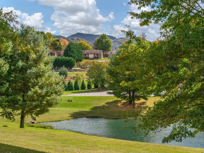 More Photos Of 355 Johnson Dr, Canton Specialty For Sale