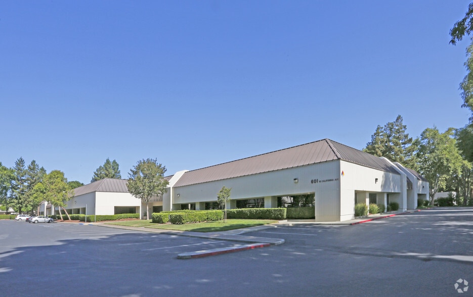 More Photos Of 605 W California Ave, Sunnyvale Research And Development For Lease