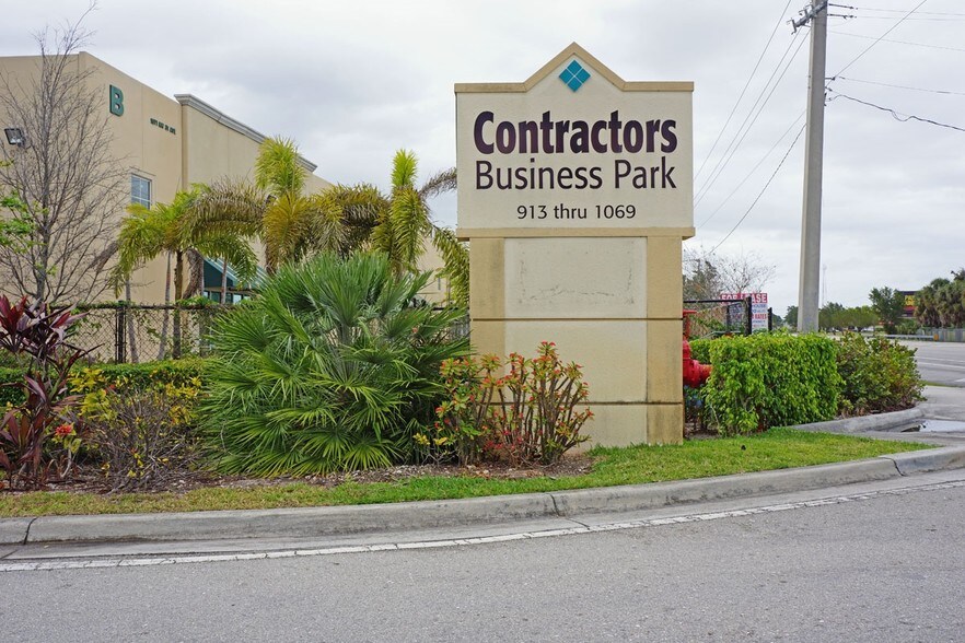 More Photos Of 1039-1039 NW 31st Ave, Pompano Beach Manufacturing For Lease