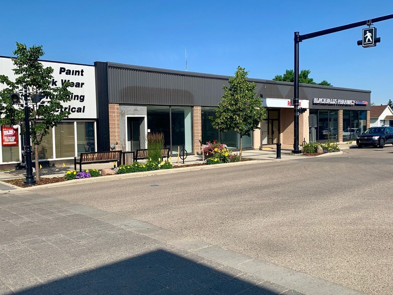 More Photos Of 4914 Broadway Ave, Blackfalds Storefront For Lease