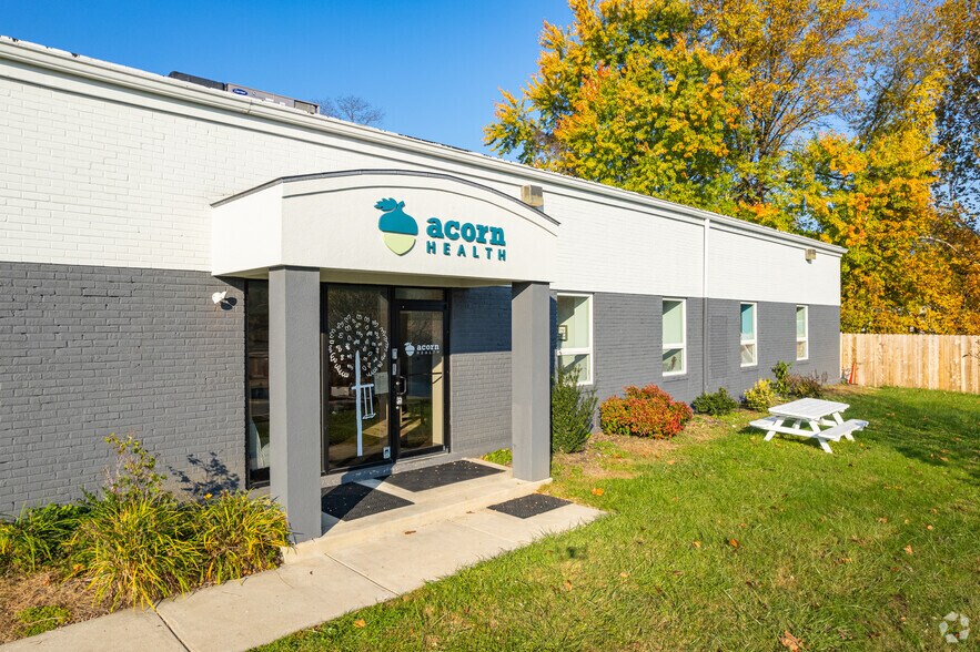 More Photos Of 700 Abbott Dr, Broomall Light Manufacturing For Lease