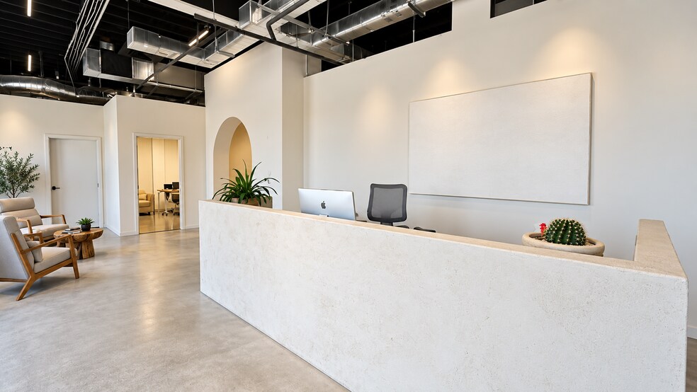 More Photos Of 310 NE 61st St, Miami Storefront Retail Office For Lease