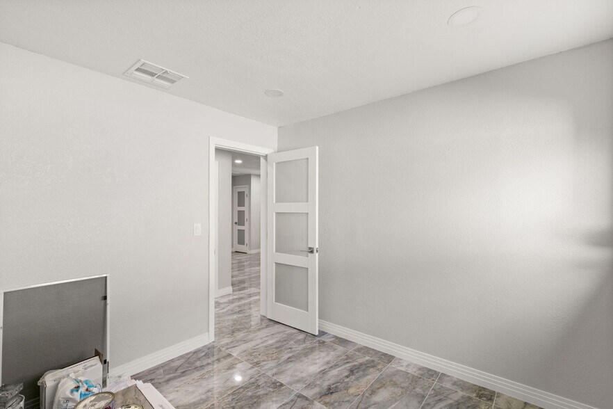 More Photos Of 612 S Jones Blvd, Las Vegas Office Residential For Sale