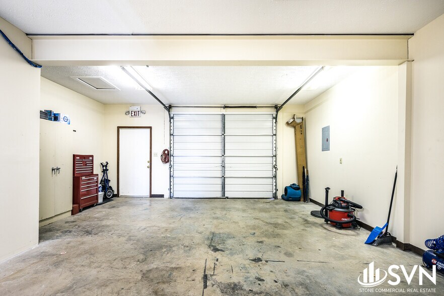 More Photos Of 220 Big Run Rd, Lexington Light Manufacturing For Lease