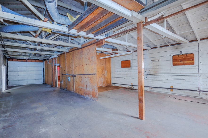 More Photos Of 535-539 Main St, Half Moon Bay Storefront Retail Residential For Sale