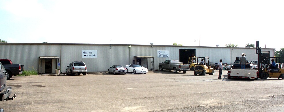 More Photos Of 9513 Brown Ln, Austin Warehouse For Sale