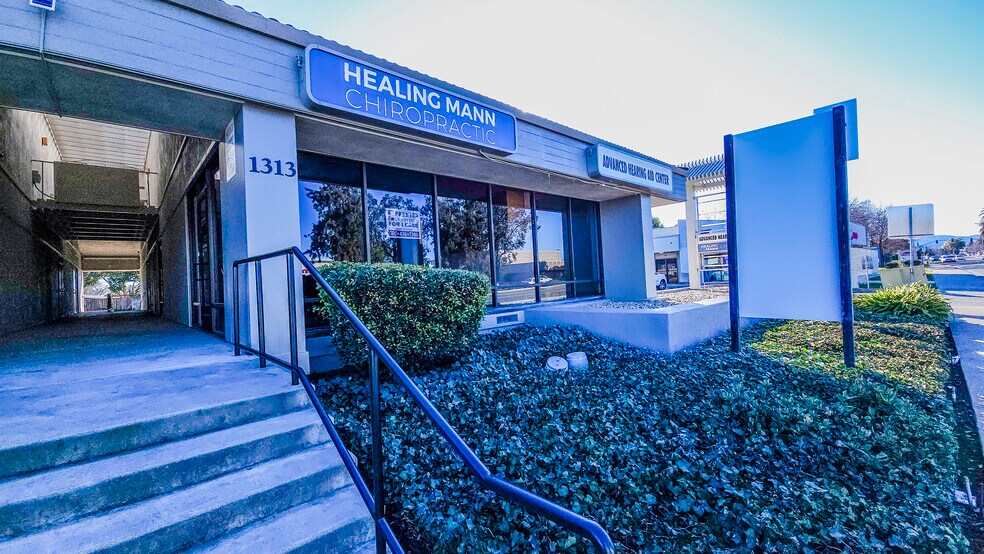 More Photos Of 1313 Travis Blvd, Fairfield Medical For Lease