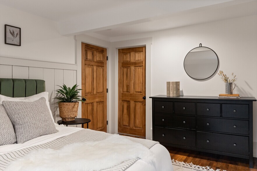 More Photos Of 56 Turner Mill Ln, Stowe Specialty For Sale