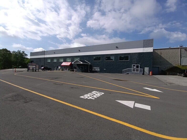 More Photos Of 1489 Milford St S, Clarksburg Office For Lease