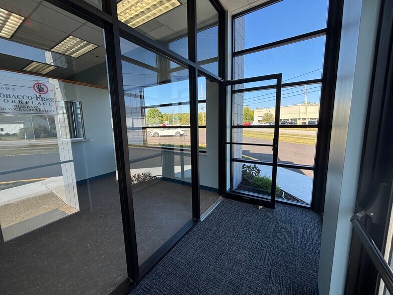 More Photos Of 186 Commerce Dr, LaGrange Industrial For Lease