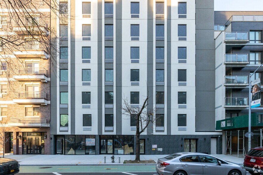 More Photos Of 21-11 31st Ave, Astoria Apartments For Lease