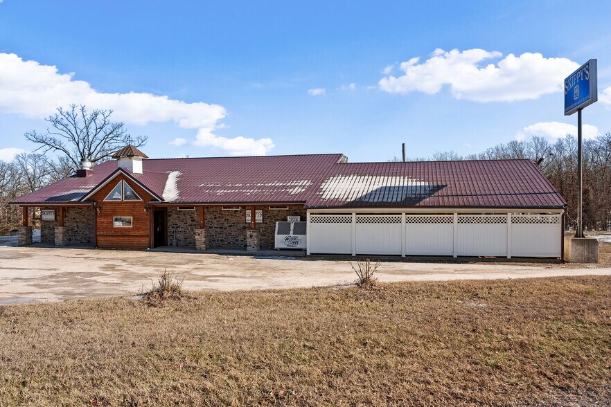 More Photos Of 247 Highway H, Leasburg Restaurant For Sale