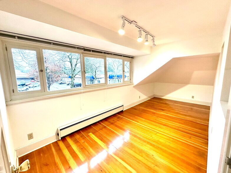 More Photos Of 1442 Pearl St, Eugene Office For Lease