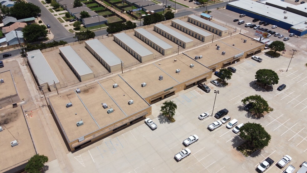 More Photos Of 4601-4623 W Loop 289, Lubbock Office For Lease