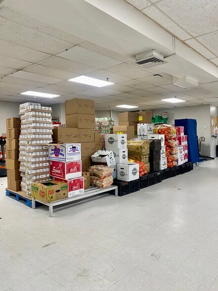 More Photos Of 76 Broadway, Newport Apartments For Lease