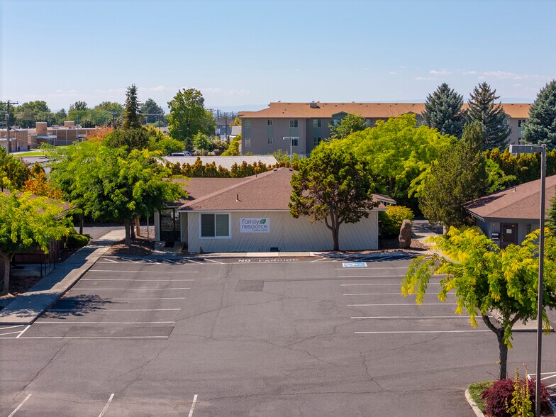 More Photos Of 830 Sharon Ave E, Moses Lake Office For Sale