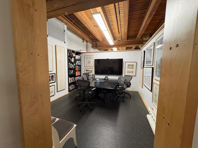 More Photos Of 333 S Desplaines St, Chicago Coworking Space