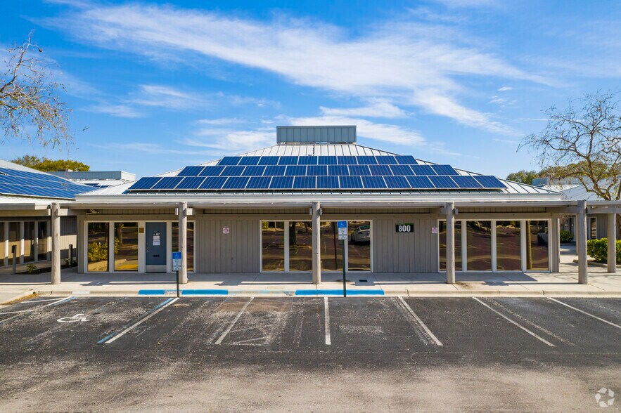 More Photos Of 2901 W Busch Blvd, Tampa Unknown For Lease