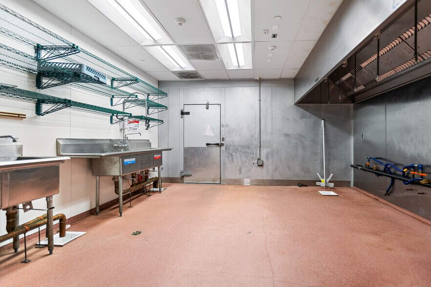 More Photos Of 307 W 38th St, New York Office For Lease