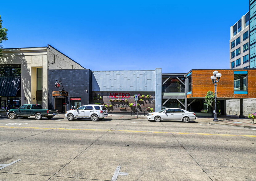 Primary Photo Of 856-888 Willamette St, Eugene General Retail For Sale