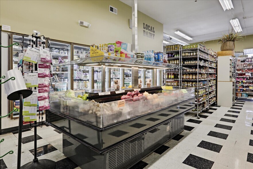 More Photos Of 306 Springfield Ave, Urbana Storefront Retail Office For Sale