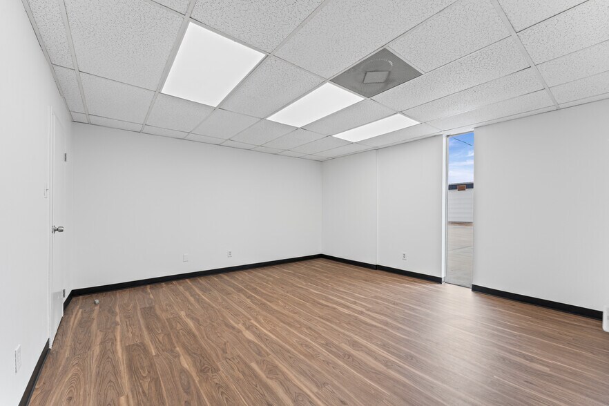 More Photos Of 4041-4071 Hollister Rd, Houston Warehouse For Lease