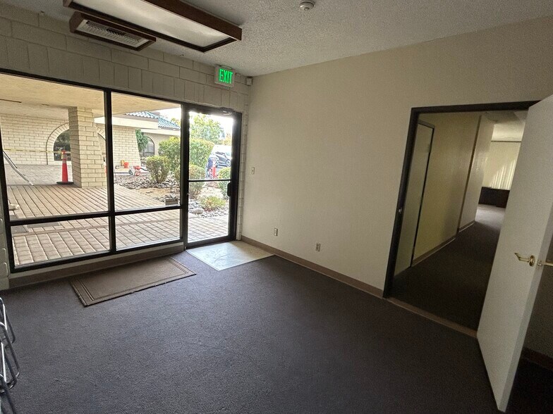 More Photos Of 1475 Terminal Way, Reno Office For Lease