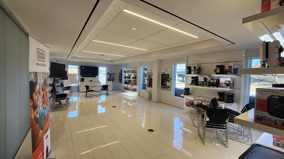 More Photos Of 490-492 Rt 46, Fairfield Industrial For Lease