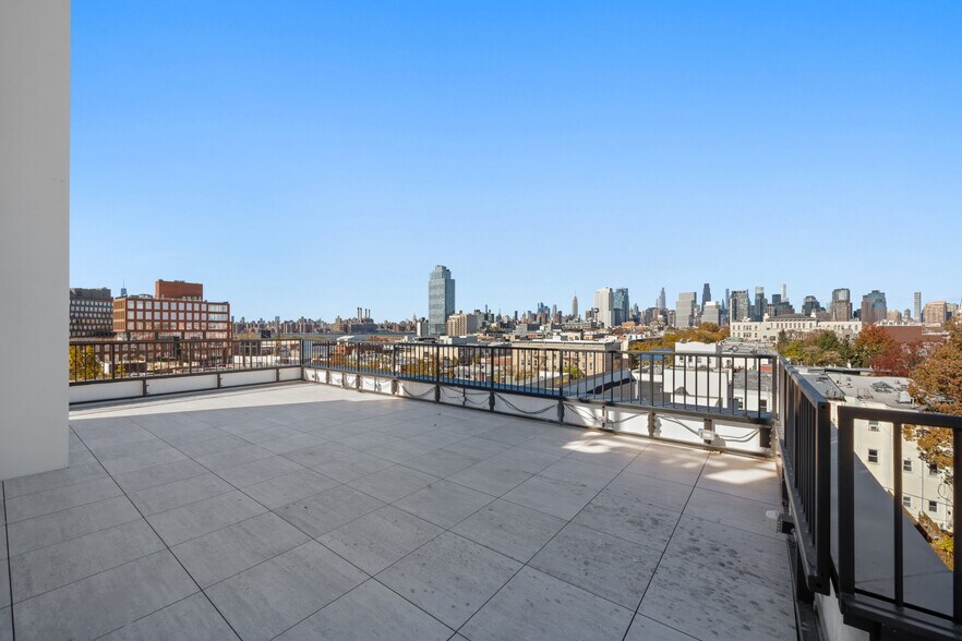 More Photos Of 94 Guernsey St, Brooklyn Multifamily For Sale