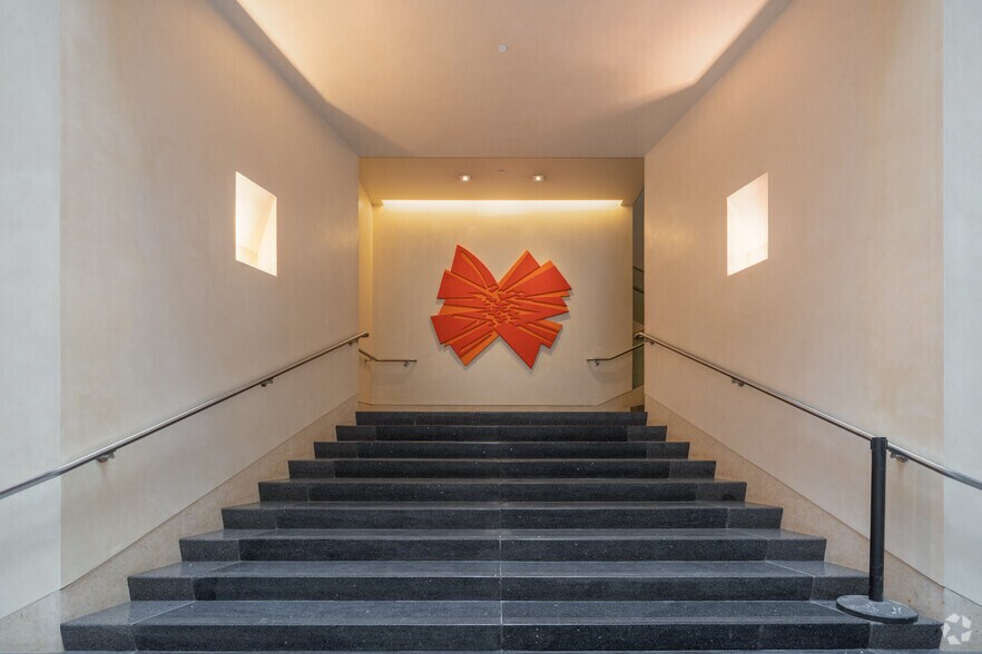 More Photos Of 835 W Hamilton St, Allentown Apartments For Lease