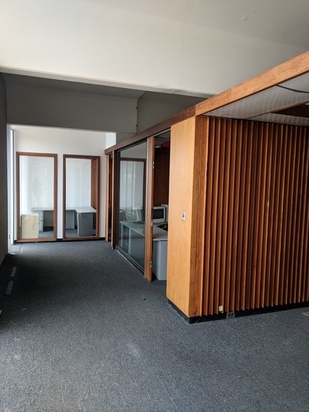 More Photos Of 80-90 North St, Park Forest Manufacturing For Lease
