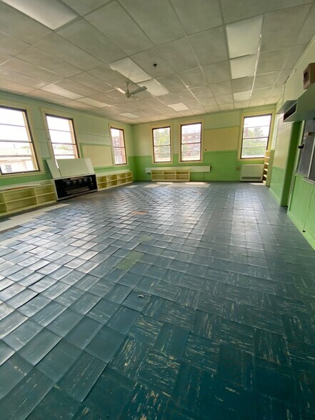 More Photos Of 35 Columbus St, Fitchburg Schools For Sale