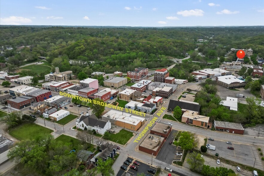 More Photos Of 453-463 S Thompson Ave, Excelsior Springs Storefront Retail Office For Sale