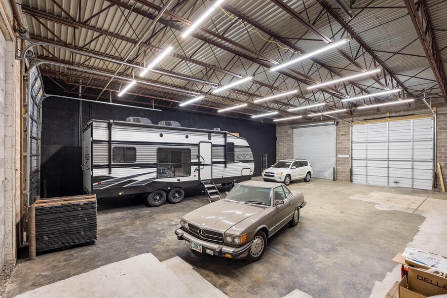 More Photos Of 355 Sequoia Rd NW, Cleveland Industrial For Lease