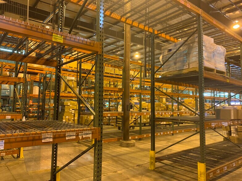 More Photos Of 3001 N 7th St, Harrisburg Warehouse For Sale