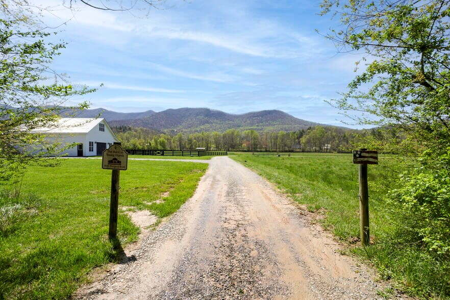 More Photos Of , Young Harris Specialty For Sale