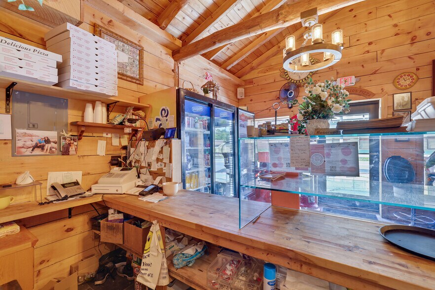More Photos Of 121 Main Ave, Hawley Restaurant For Lease