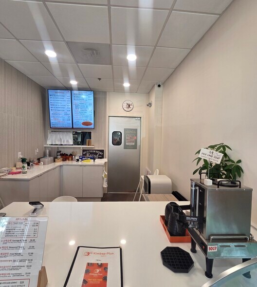 More Photos Of 14701 Lee Hwy, Centreville Medical For Sale