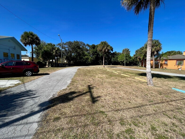 More Photos Of 911 Sunrise Blvd, Fort Pierce Religious Facility For Sale