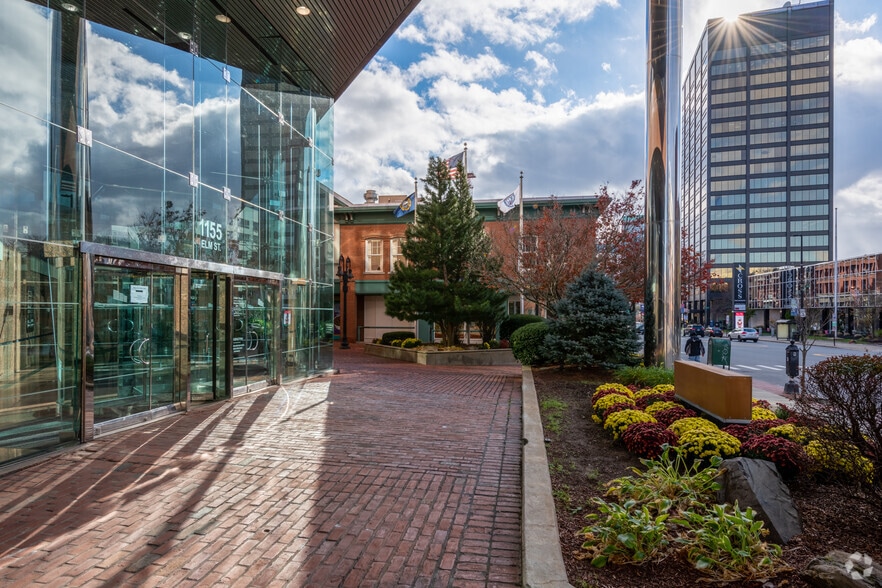 More Photos Of 1155 Elm St, Manchester Office For Lease