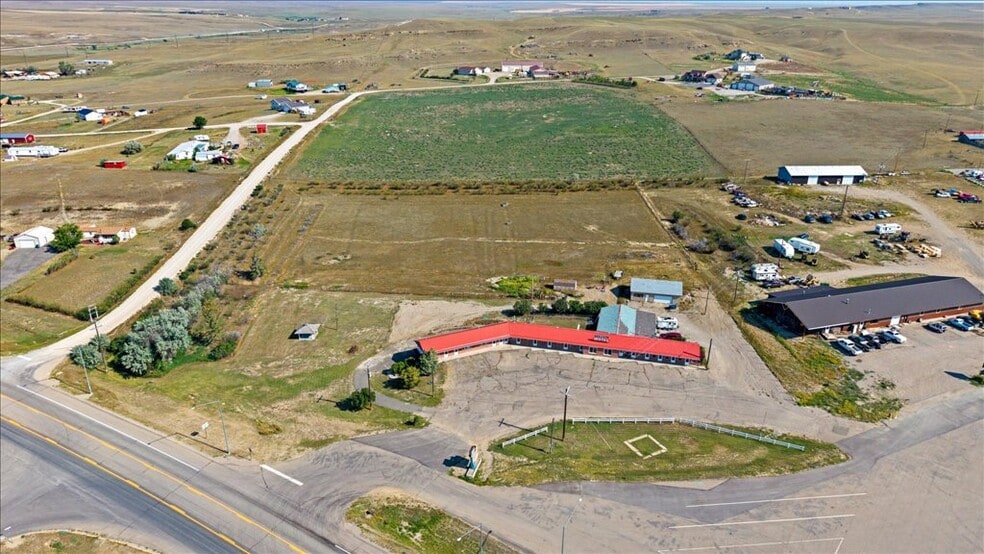 More Photos Of 1307 E Hwy 12, Harlowton Hotel For Sale