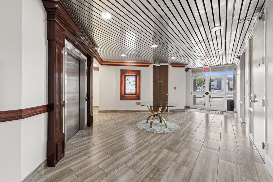 More Photos Of 301 Kaliste Saloom Rd, Lafayette Serviced Offices For Lease
