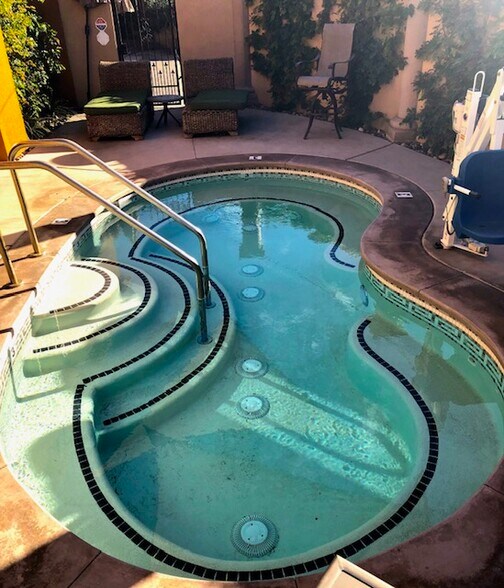 More Photos Of 73600 Alessandro Dr, Palm Desert Health Club For Lease