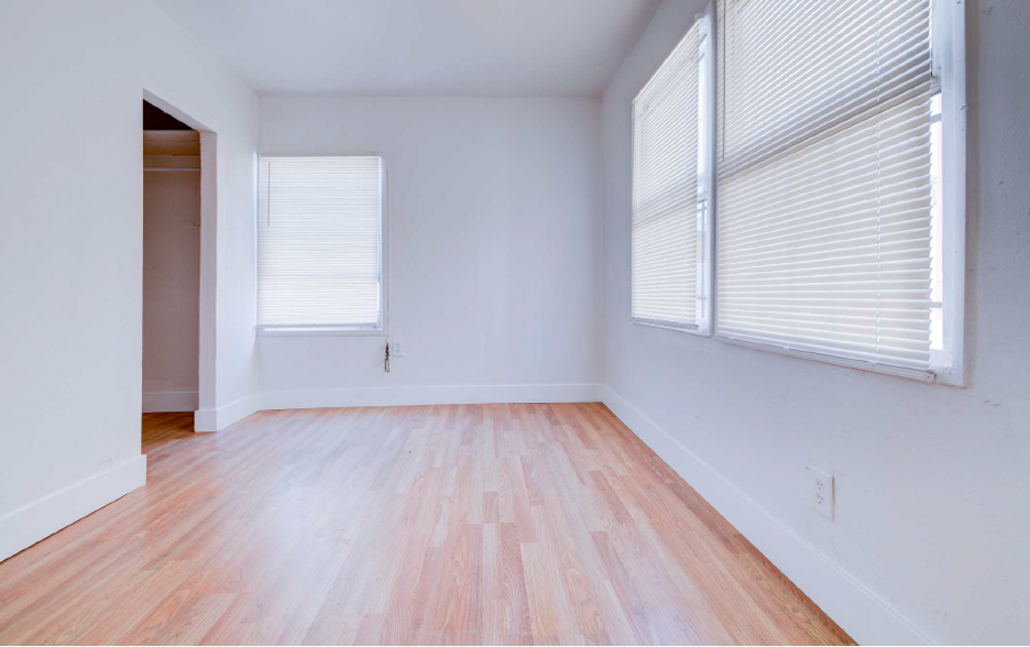 More Photos Of 2506 S Budlong Ave, Los Angeles Apartments For Sale