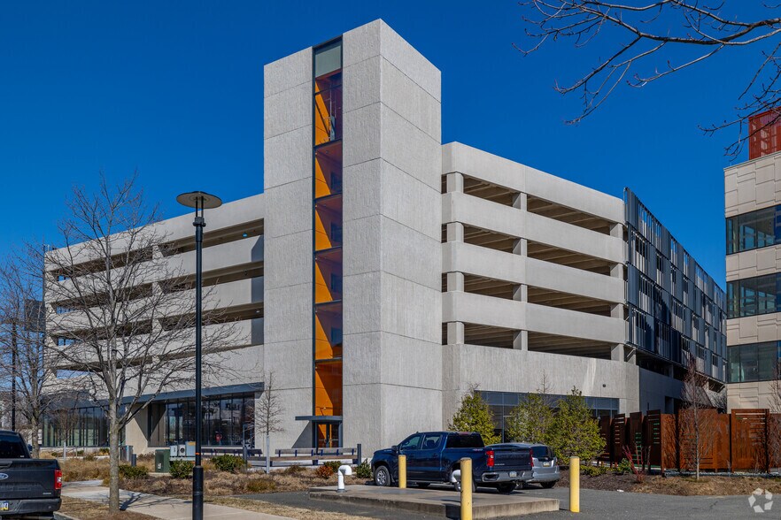 More Photos Of 1250 Intrepid Ave, Philadelphia Parking Garage For Lease