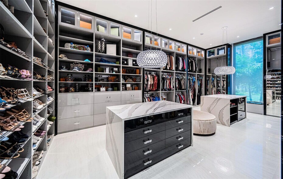 More Photos Of 18725 Jiretz Rd, Odessa Flex For Sale