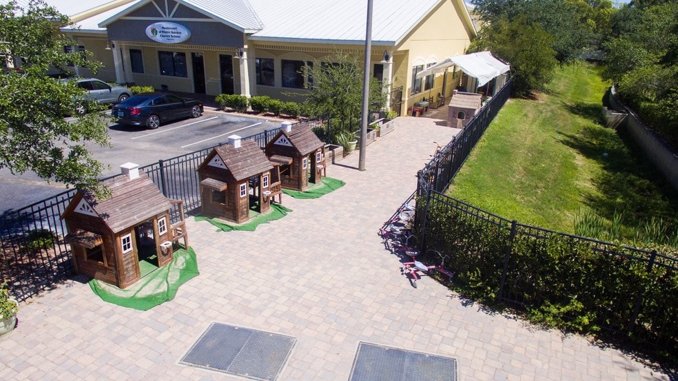 More Photos Of 855 E Plant St, Winter Garden Freestanding For Lease