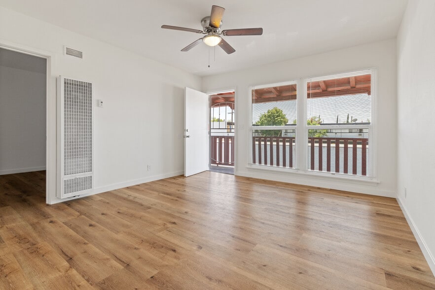 More Photos Of 44921 Trevor Ave, Lancaster Apartments For Sale